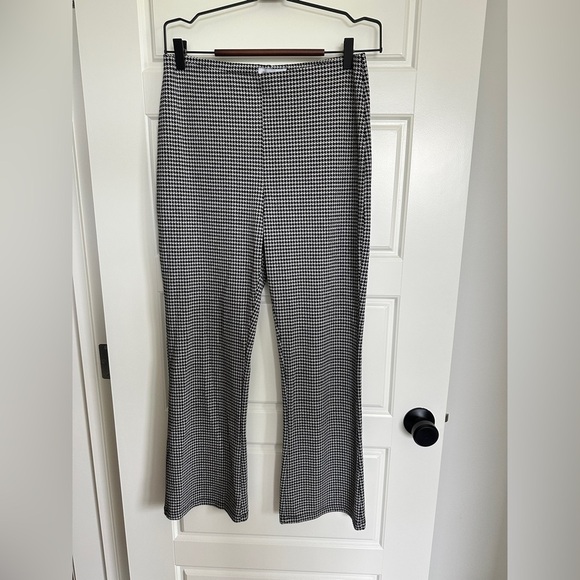 Urban Outfitters Black and White High Rise Flare Pants - Picture 1 of 3